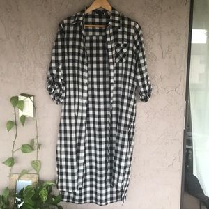 Black buffalo check extra long shirt